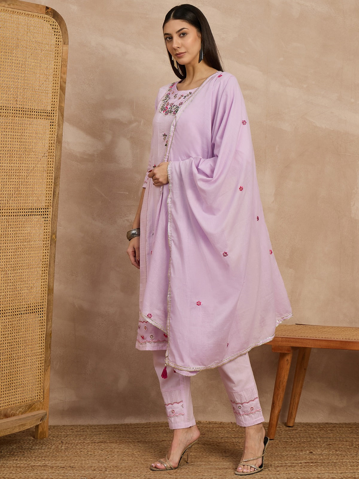 Women Cotton Kurti, straight pant with embroidered dupatta