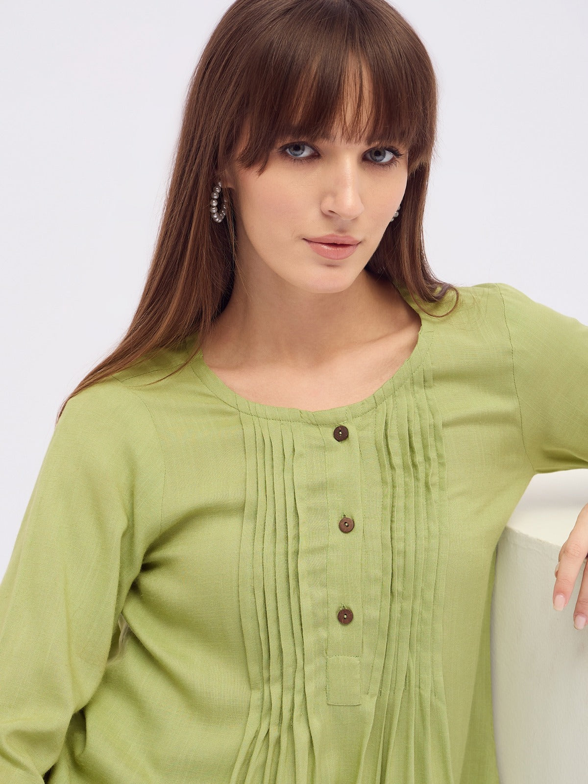 Women green pintuck pleated kurti top