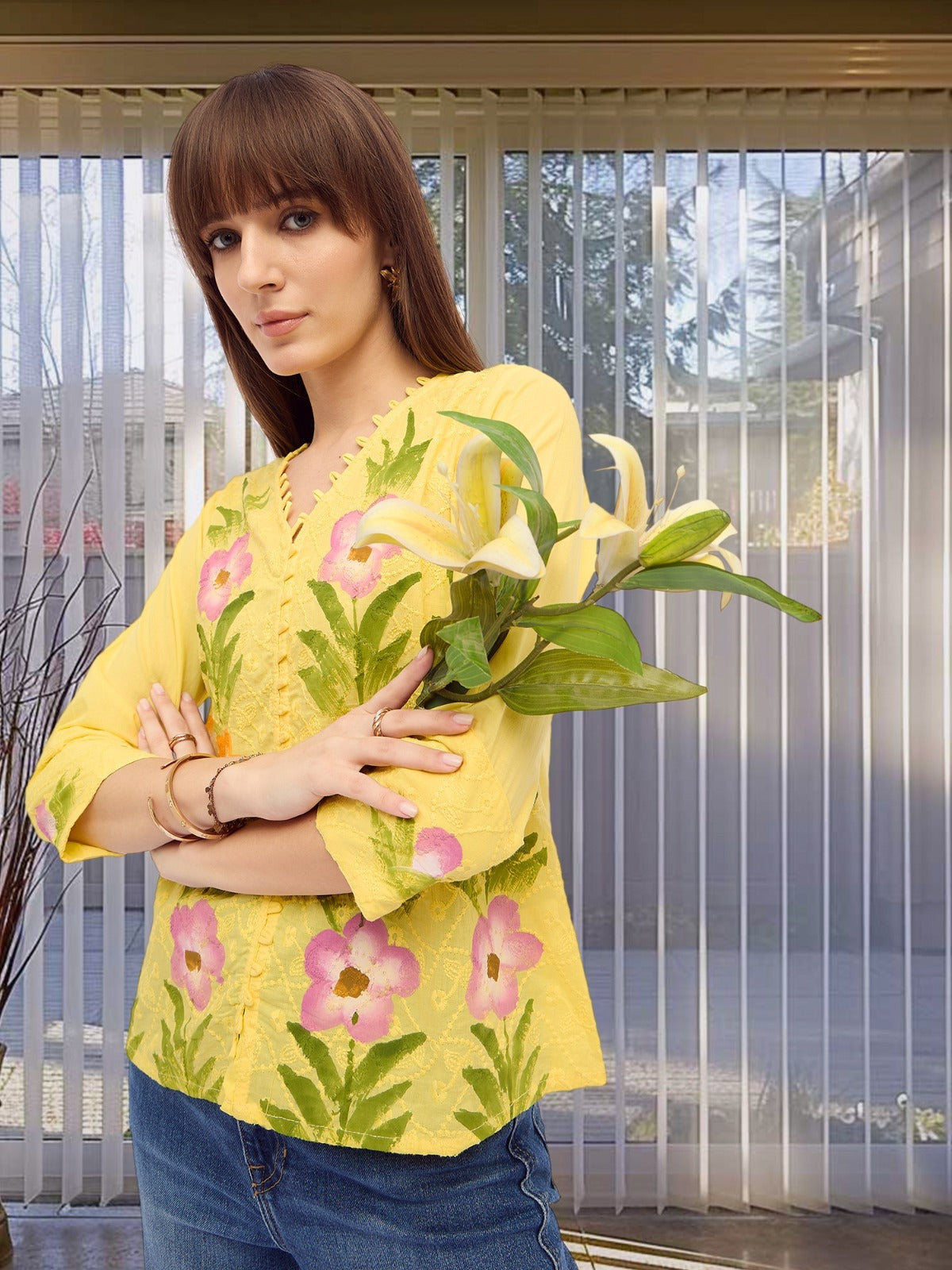 Women floral printed cotton Top with v-neck