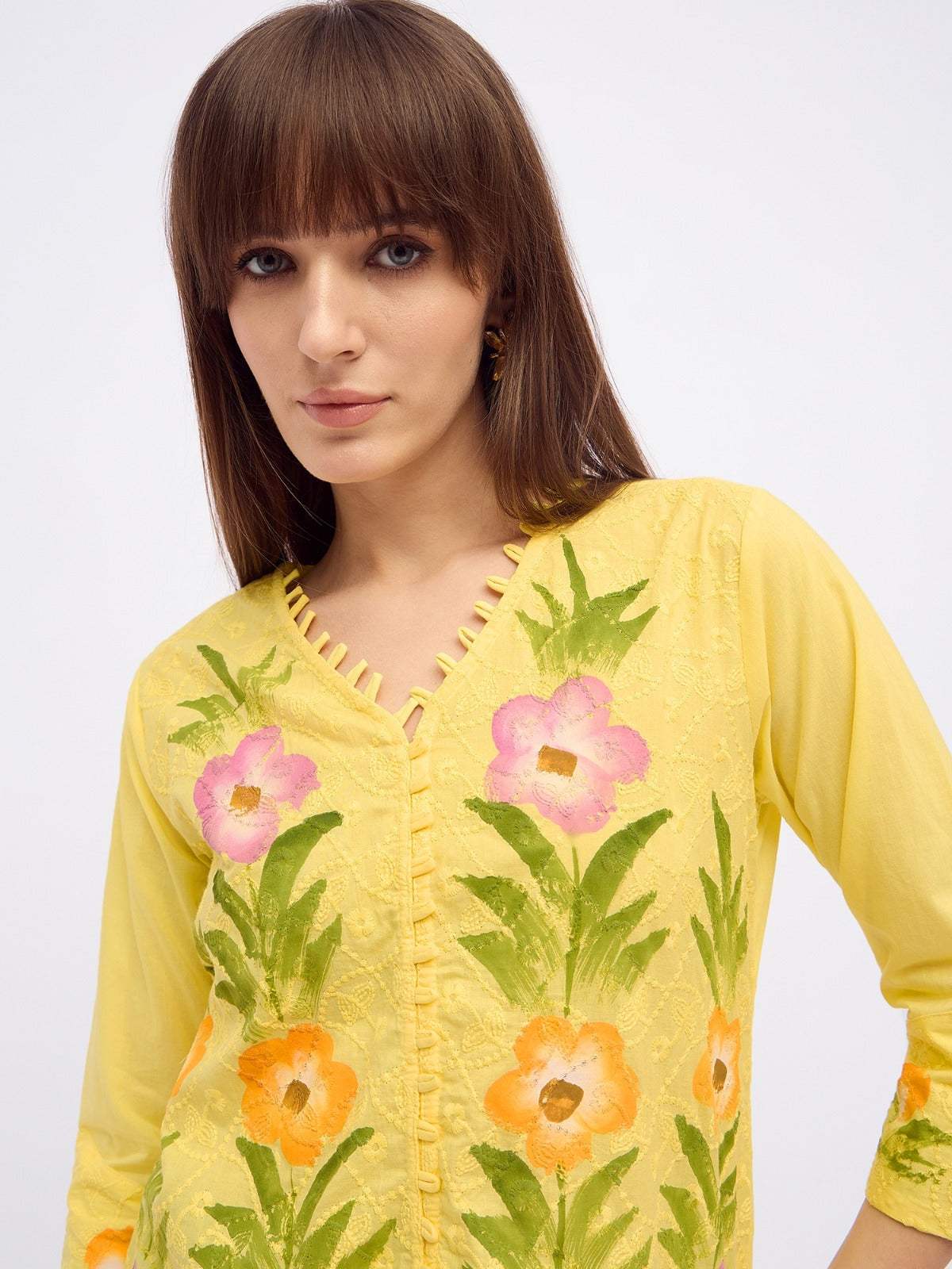 Women floral printed cotton Top with v-neck